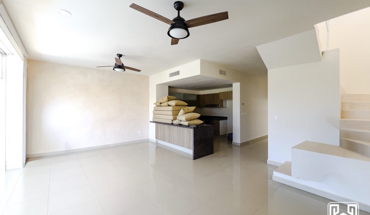 5CONDO 40 BLV8