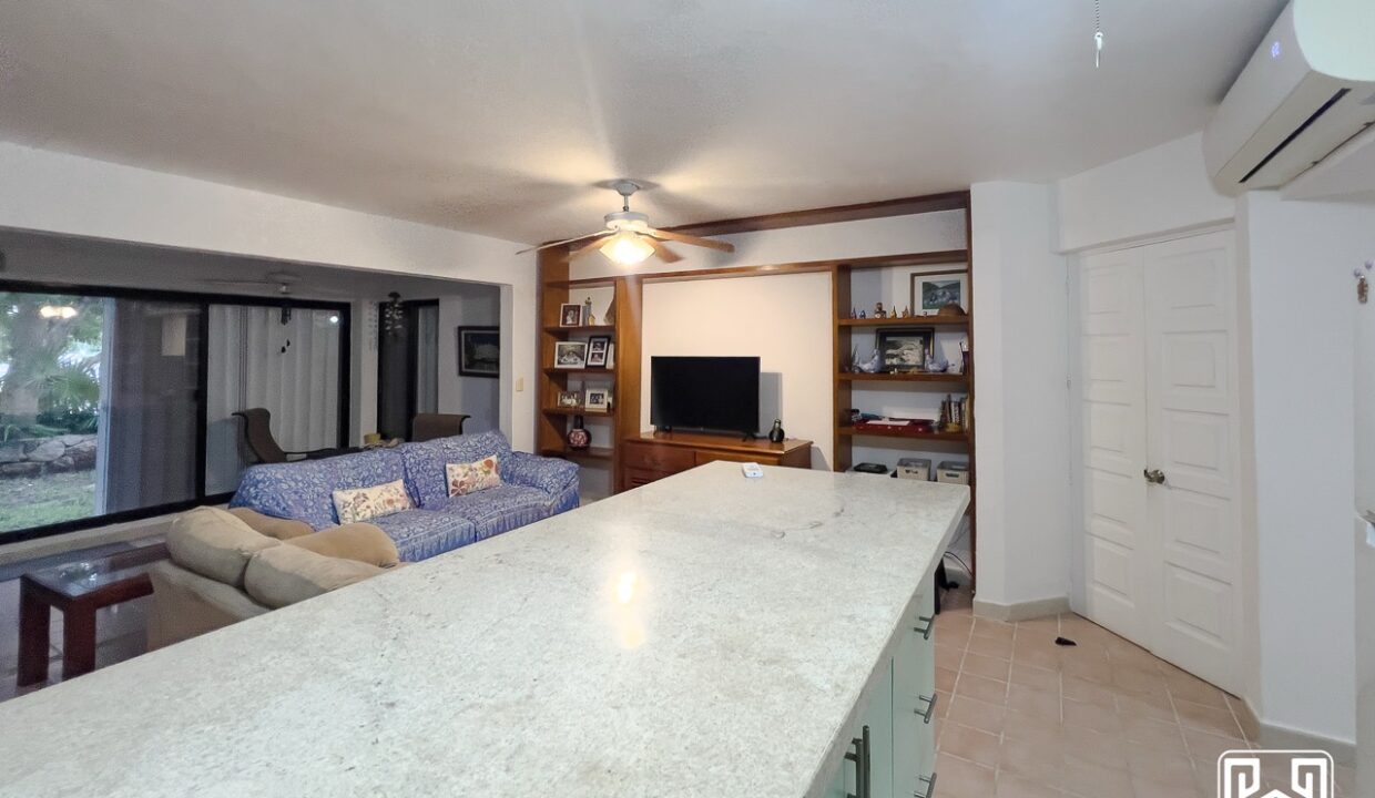10CONDO PUERTA DEL MAR 2BEDS27