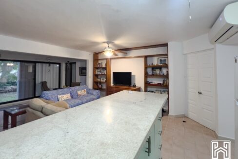 10CONDO PUERTA DEL MAR 2BEDS27