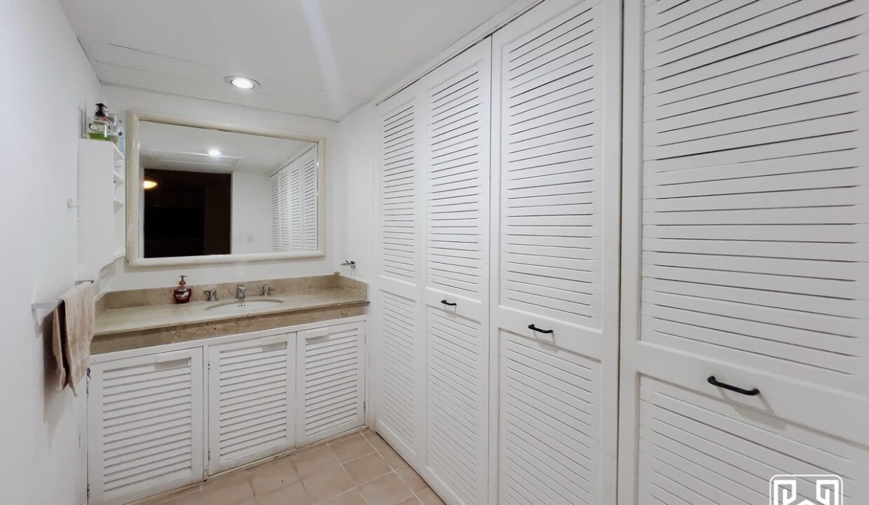 17CONDO PUERTA DEL MAR 2BEDS1