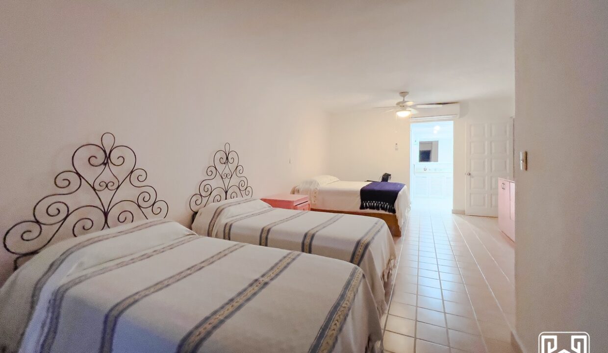 20CONDO PUERTA DEL MAR 2BEDS6