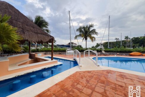 43CONDO PUERTA DEL MAR 2BEDS42