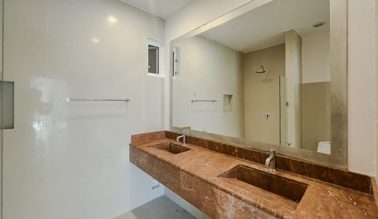 15CONDO JOYOHA28A13