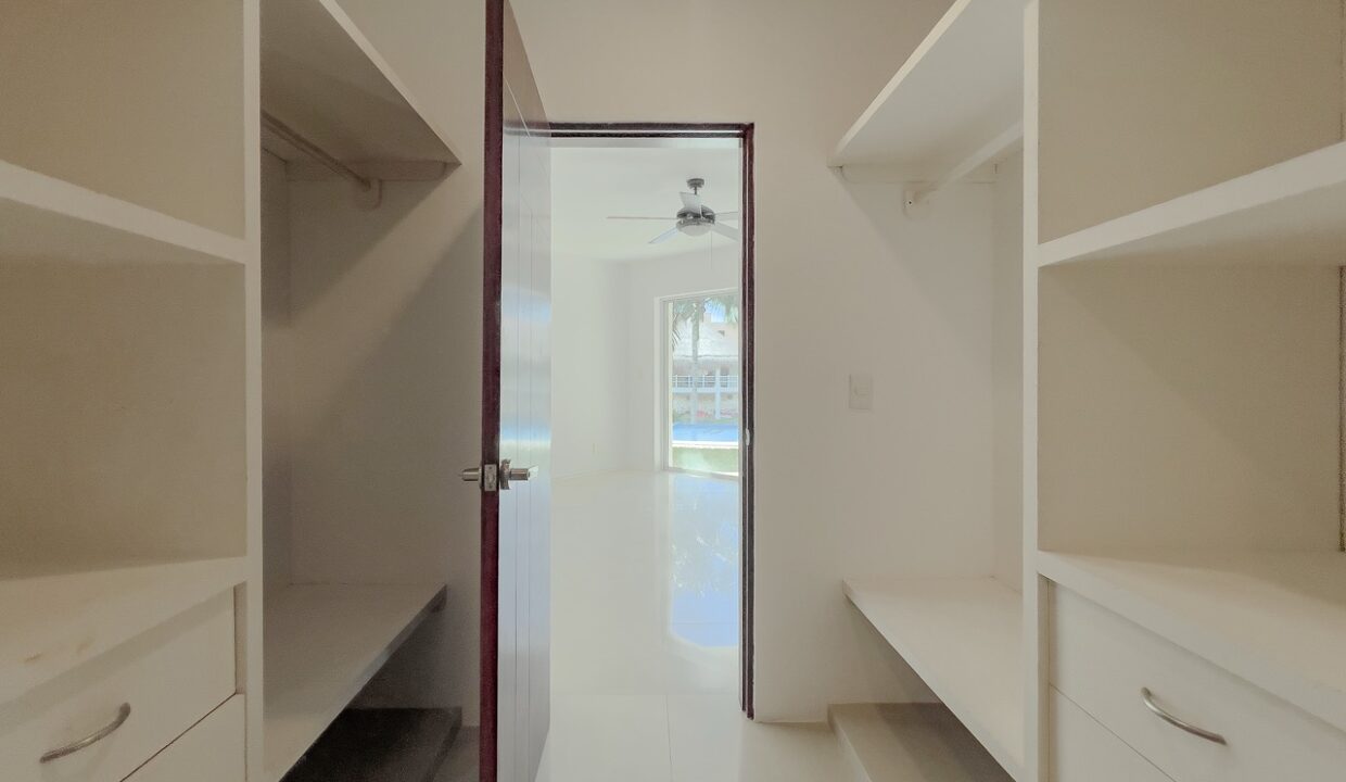 17CONDO JOYOHA28A15