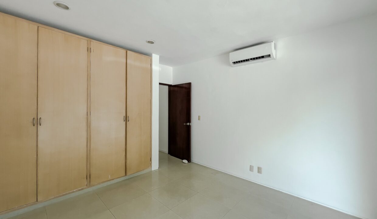 19CONDO JOYOHA28A17