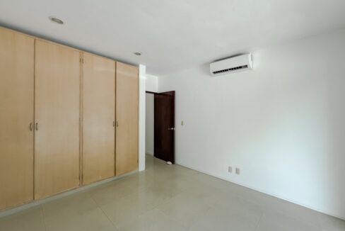 19CONDO JOYOHA28A17