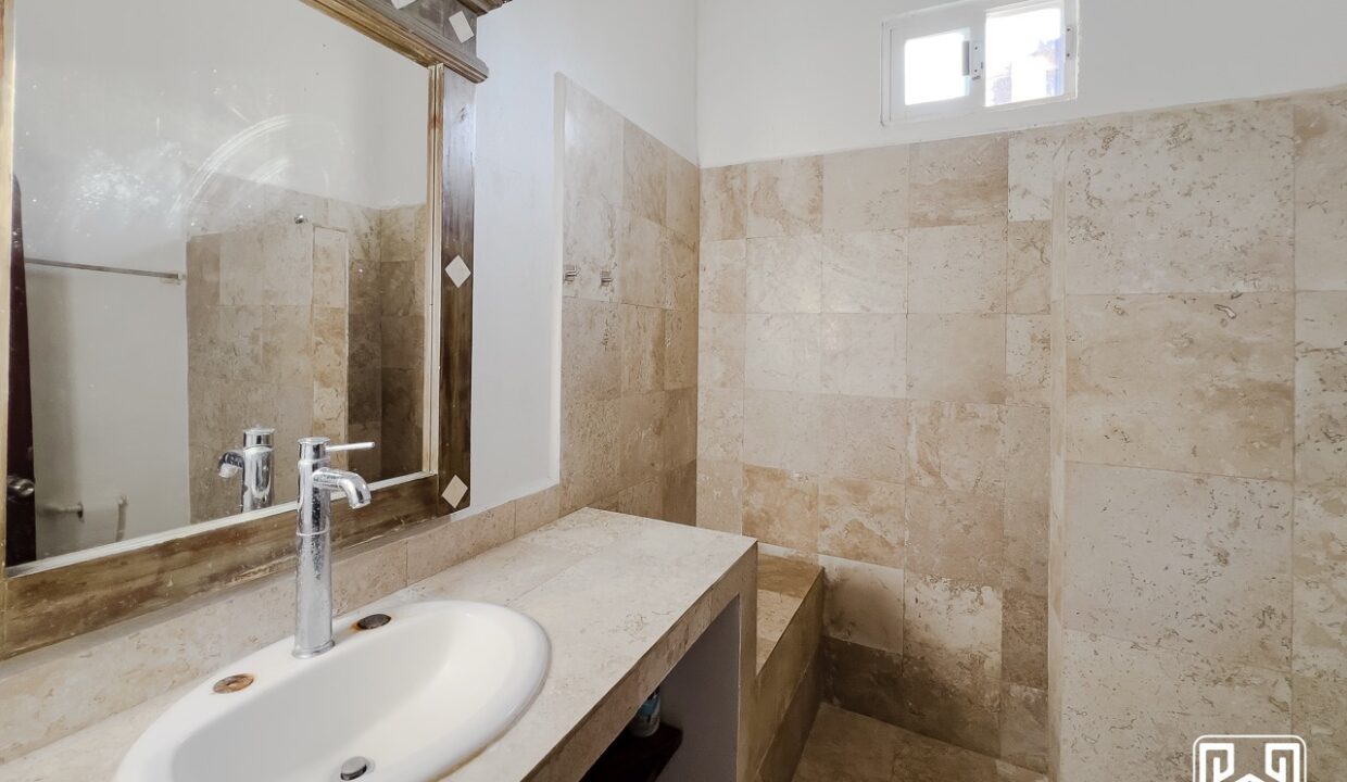 10CONDO AREKA4