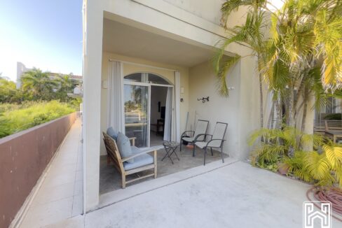 13CONDO AREKA12