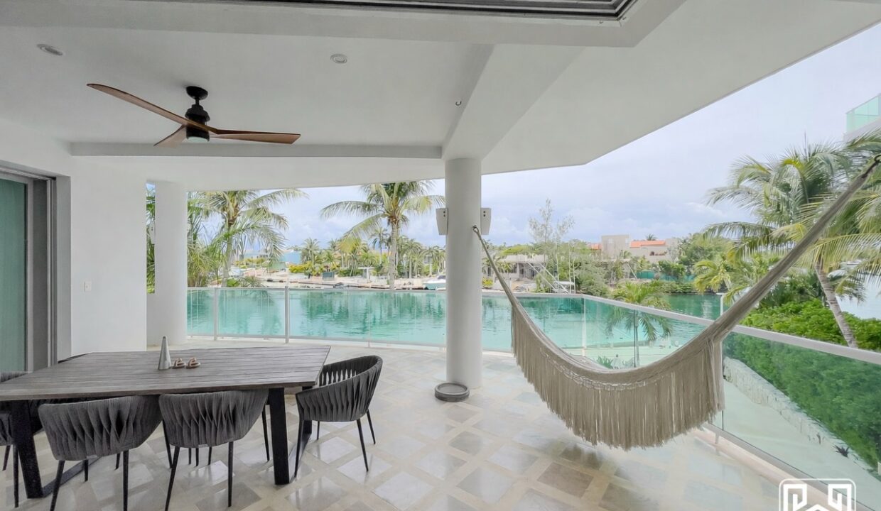 13CONDO PH AVENTURAS VILLAS MG1