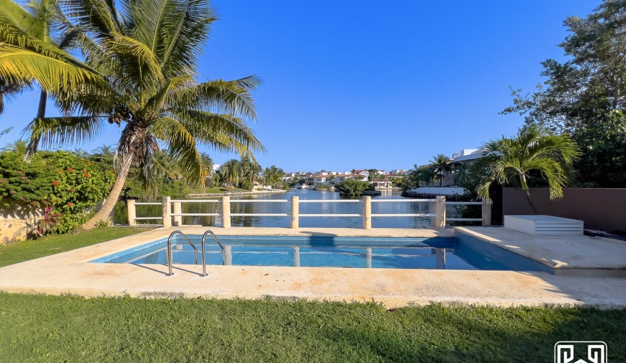 14CONDO AREKA13
