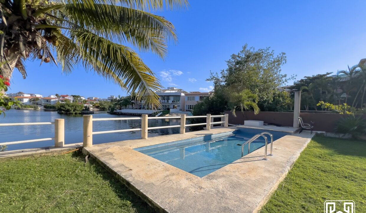 15CONDO AREKA14