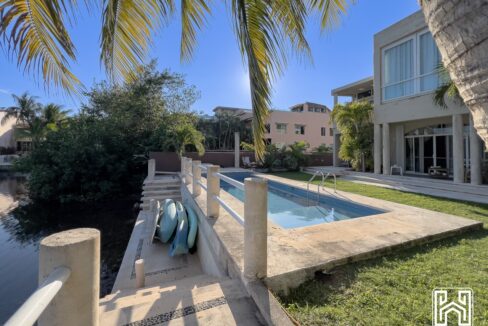 16CONDO AREKA15
