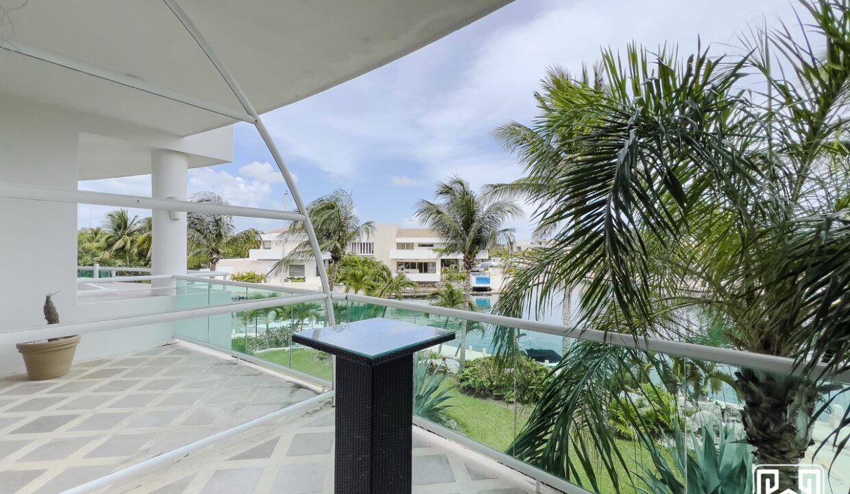 16CONDO PH AVENTURAS VILLAS MG20