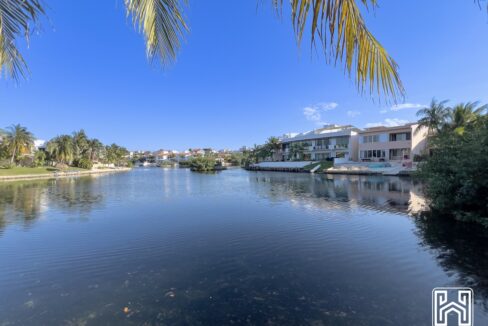 17CONDO AREKA16