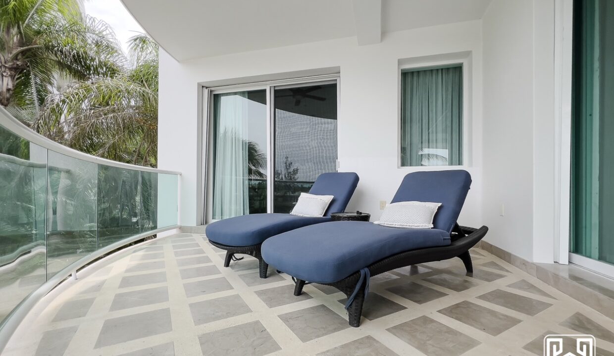18CONDO PH AVENTURAS VILLAS MG24