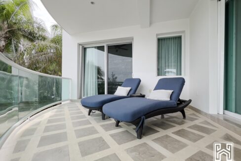 18CONDO PH AVENTURAS VILLAS MG24