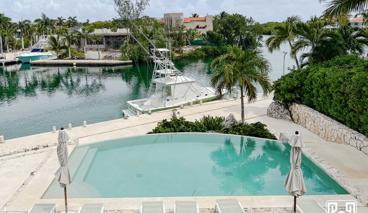 1CONDO PH AVENTURAS VILLAS MG36