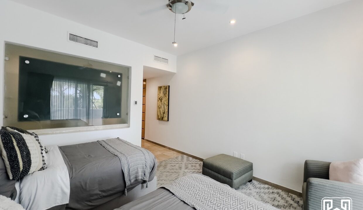 21CONDO PH AVENTURAS VILLAS MG6