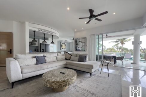 2CONDO PH AVENTURAS VILLAS MG12