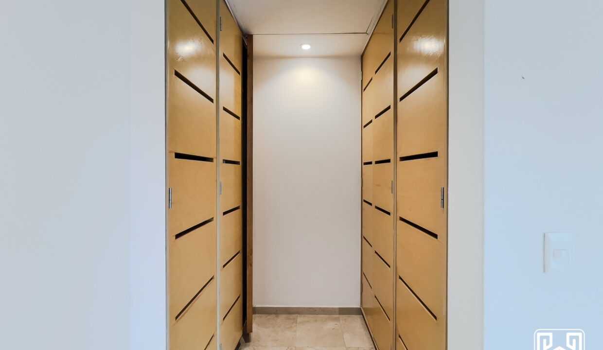 30CONDO PH AVENTURAS VILLAS MG27