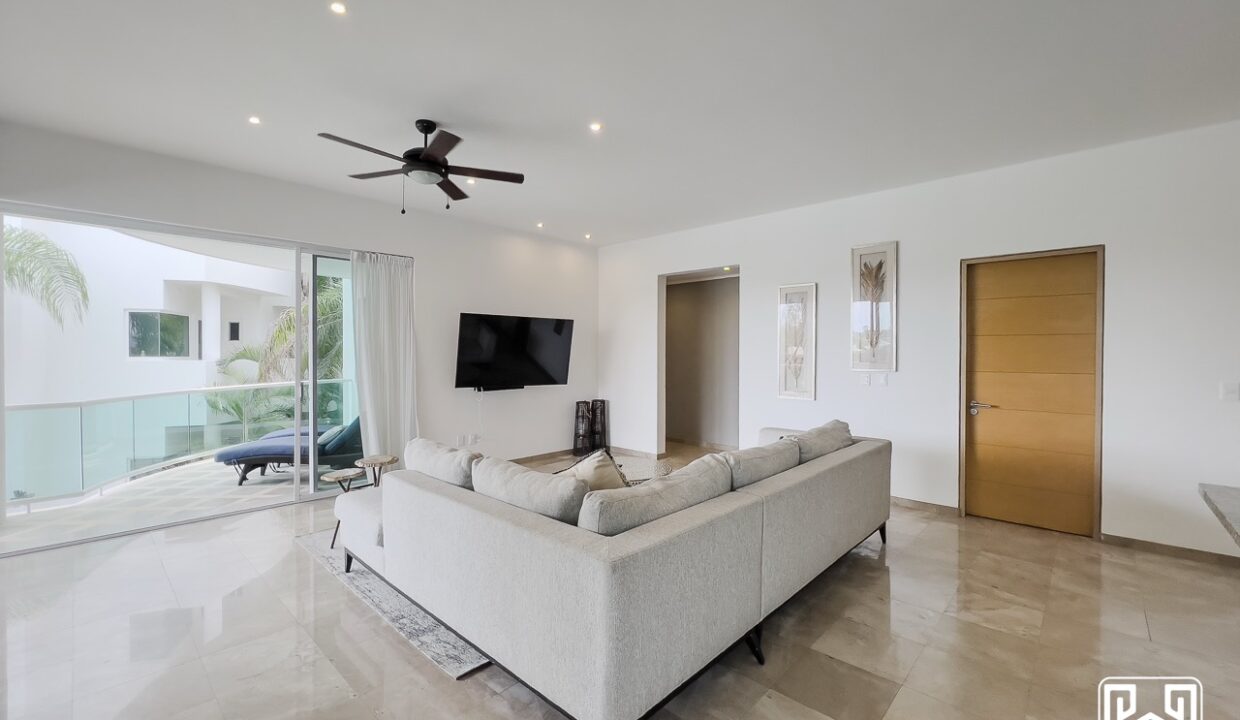 5CONDO PH AVENTURAS VILLAS MG14