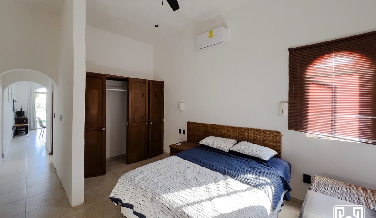 8CONDO AREKA7