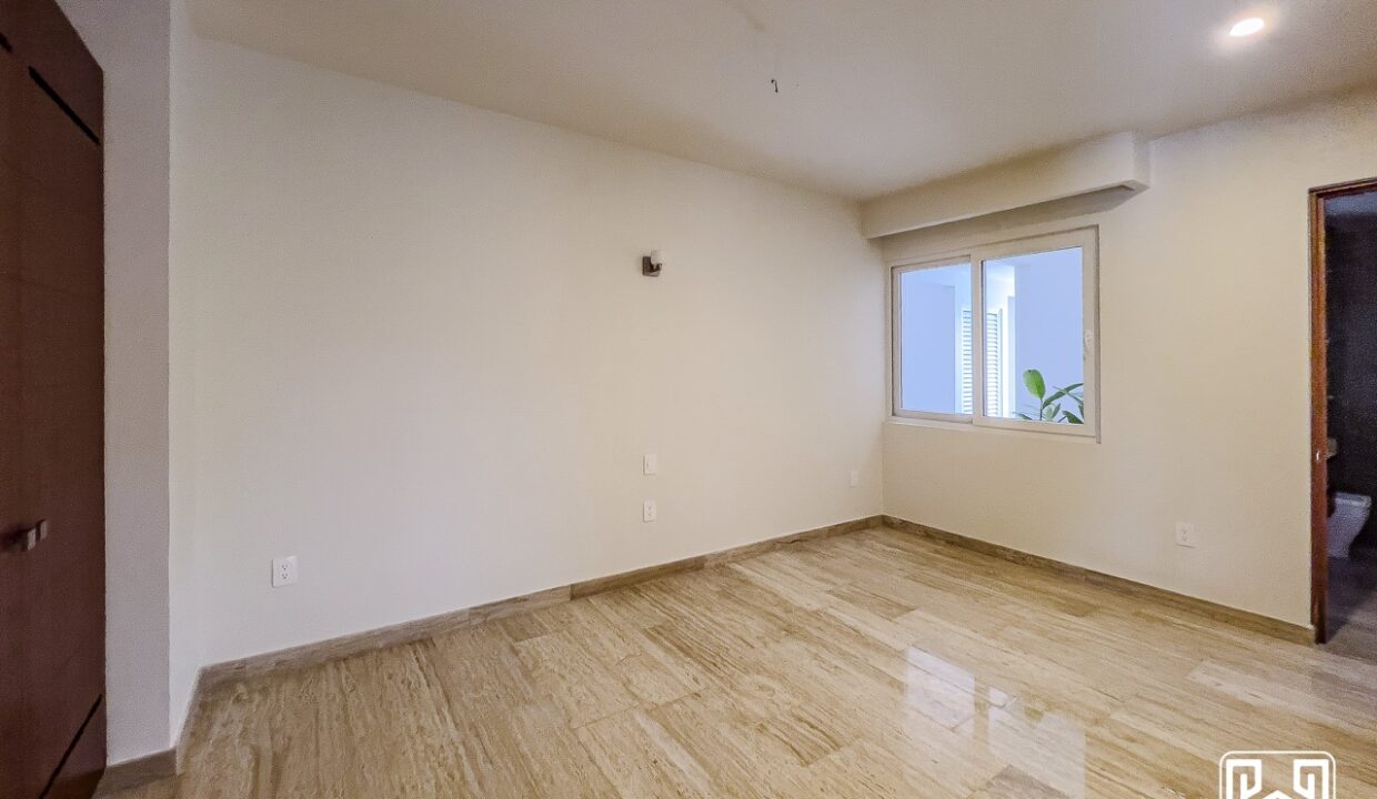 15CONDO PUERTO AQUA PB12