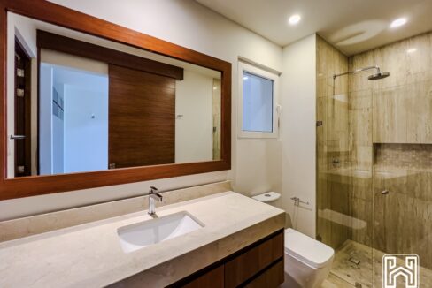 20CONDO PUERTO AQUA PB17