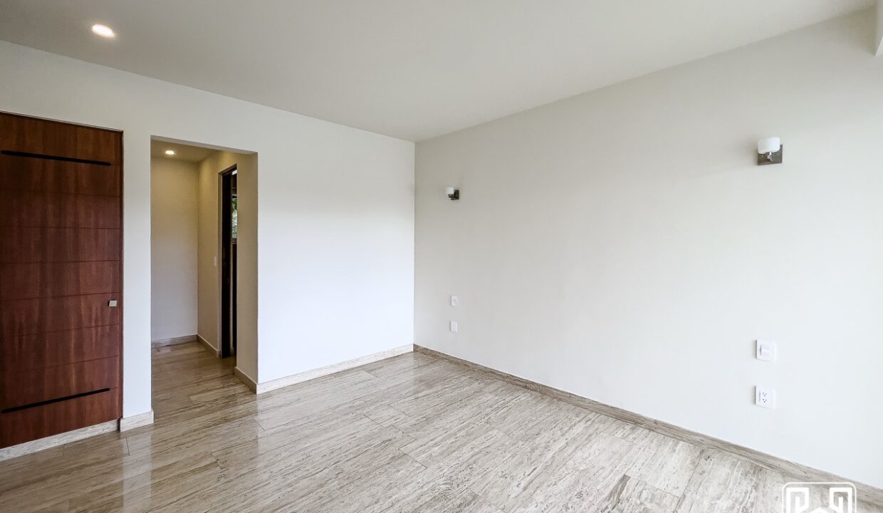 30CONDO PUERTO AQUA PB27