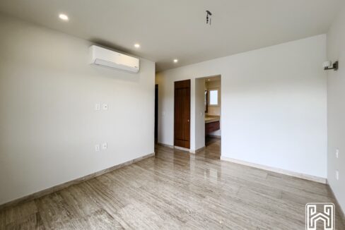 31CONDO PUERTO AQUA PB28