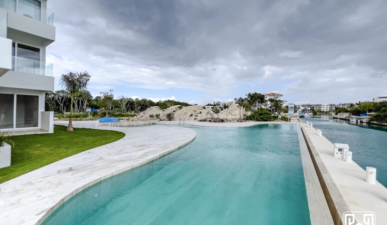 35CONDO PUERTO AQUA PB34