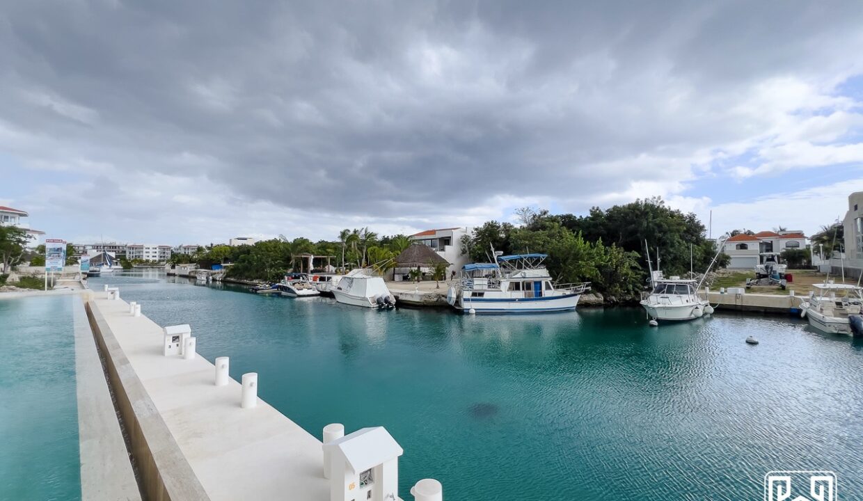 40CONDO PUERTO AQUA PB35