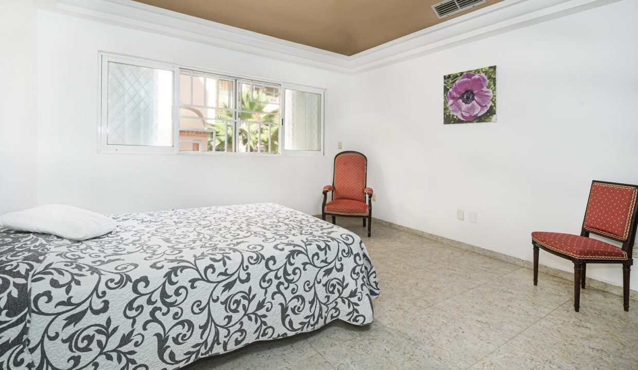 8CONDO QUINTA DEL SOL25