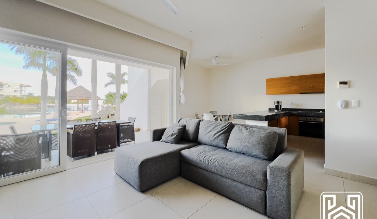 CONDO BLISS PB 15