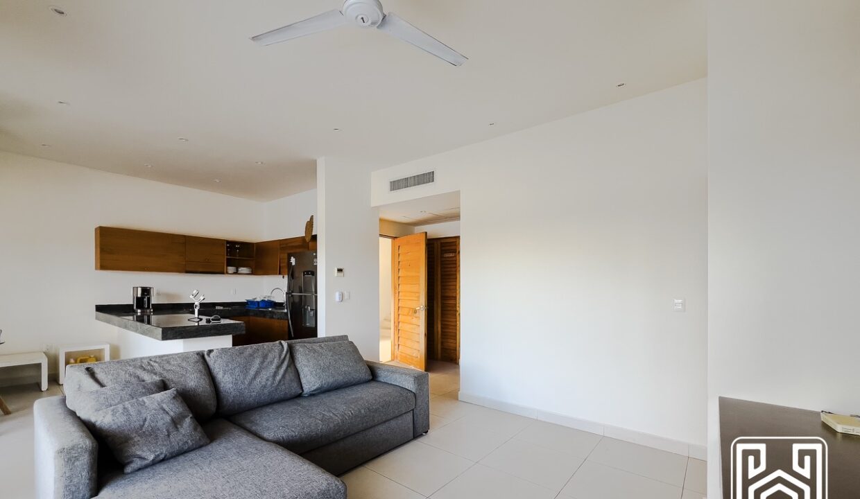 CONDO BLISS PB 2