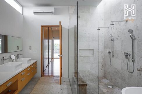 CASA SERRANO47