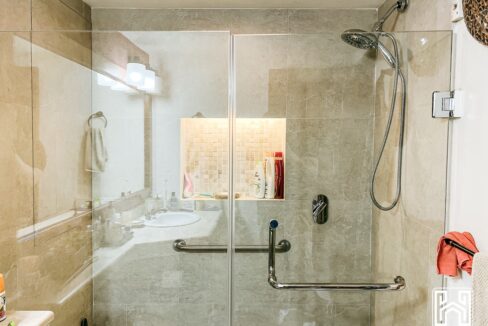 21CONDO QUINTA LUNA PB21
