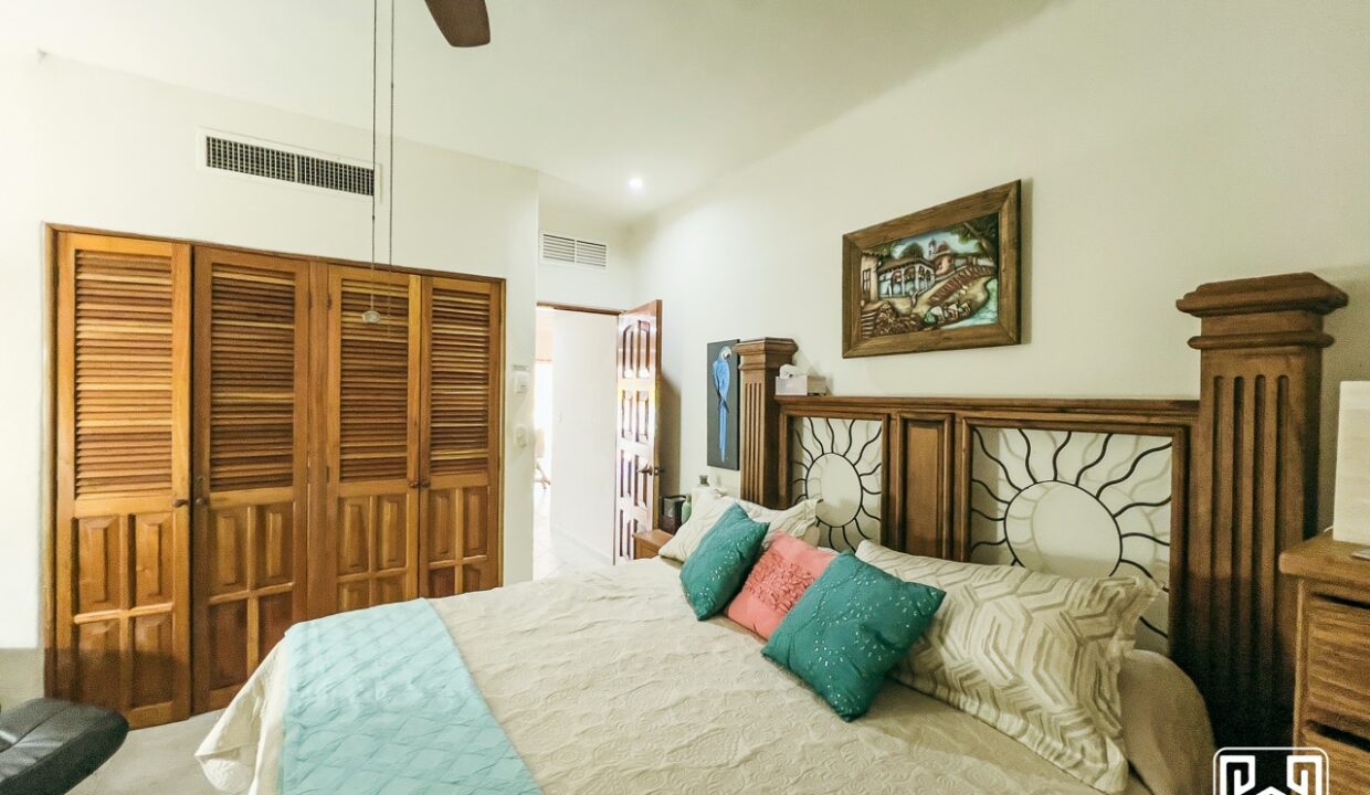 28CONDO QUINTA LUNA PB26