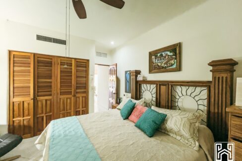 28CONDO QUINTA LUNA PB26