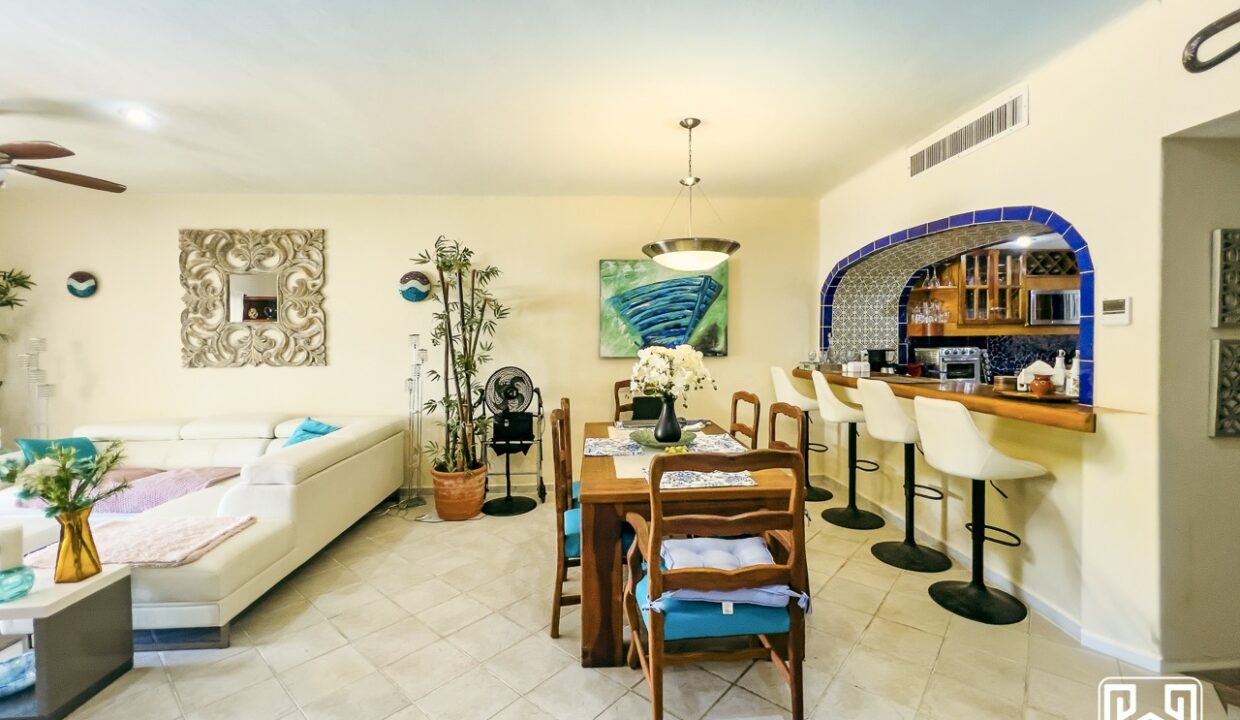 30CONDO QUINTA LUNA PB30