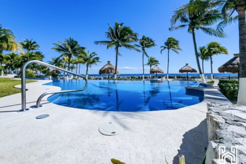 42CONDO QUINTA LUNA PB50