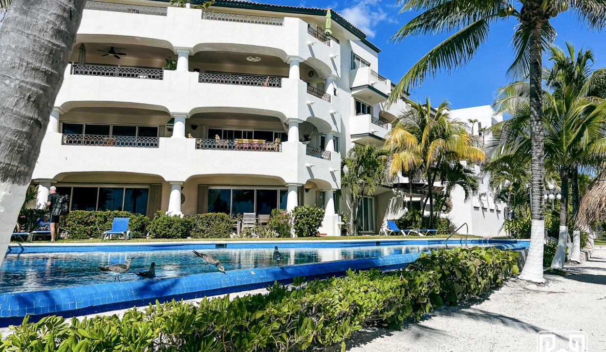 49CONDO QUINTA LUNA PB58