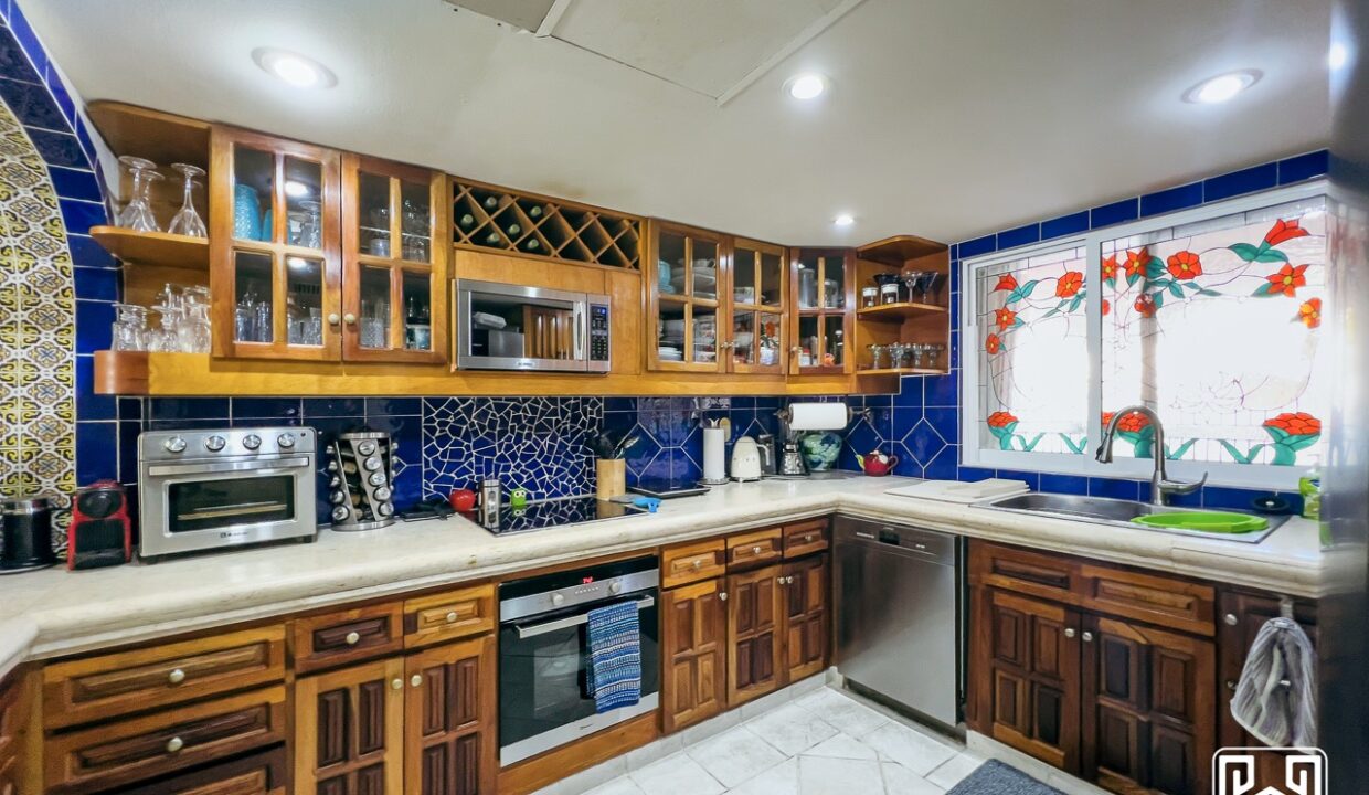 5CONDO QUINTA LUNA PB2