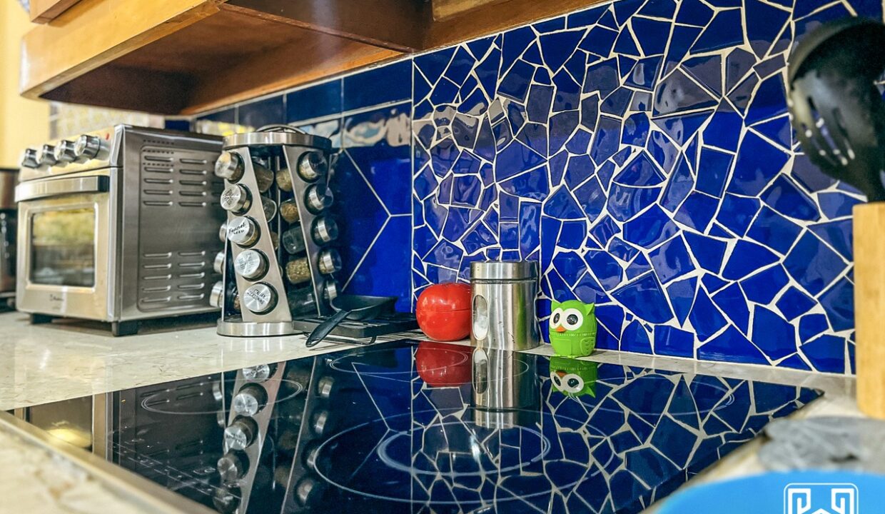 8CONDO QUINTA LUNA PB5