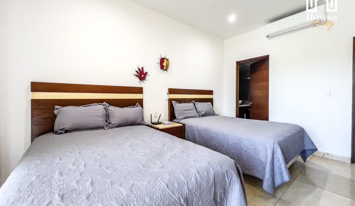 12CONDO PUNTA ROCA18