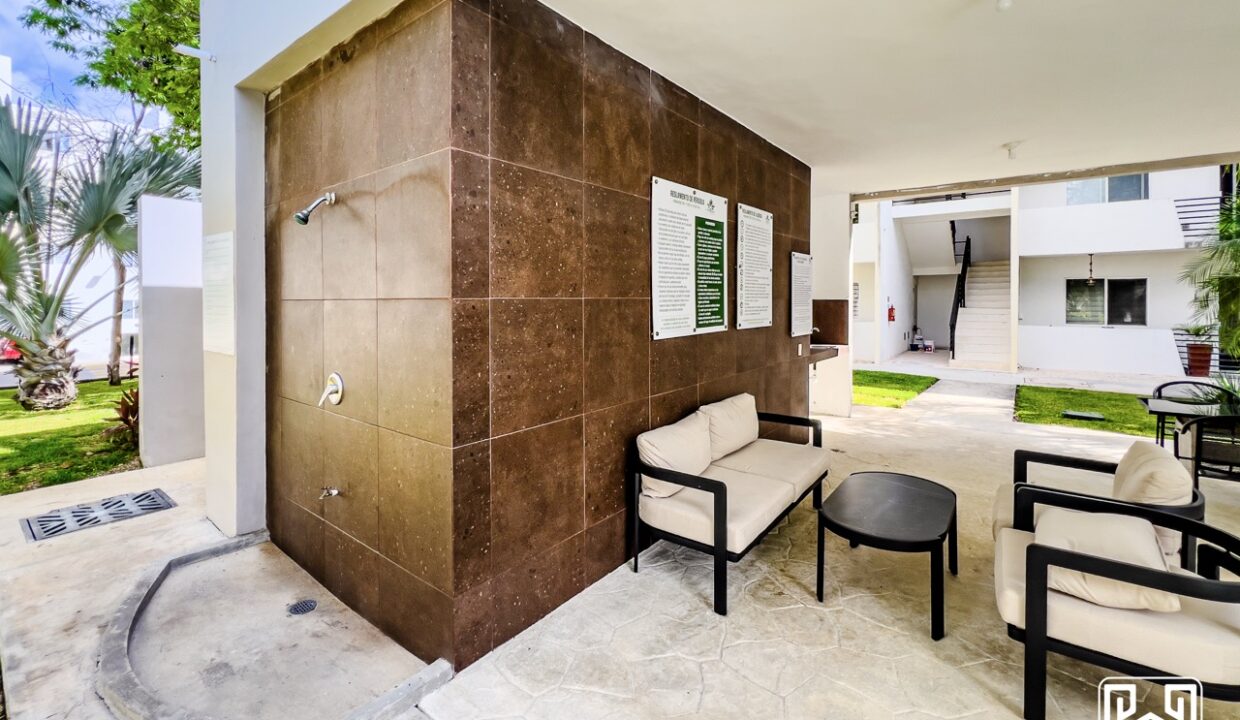 36CONDO LOS OLIVOS RENTA38