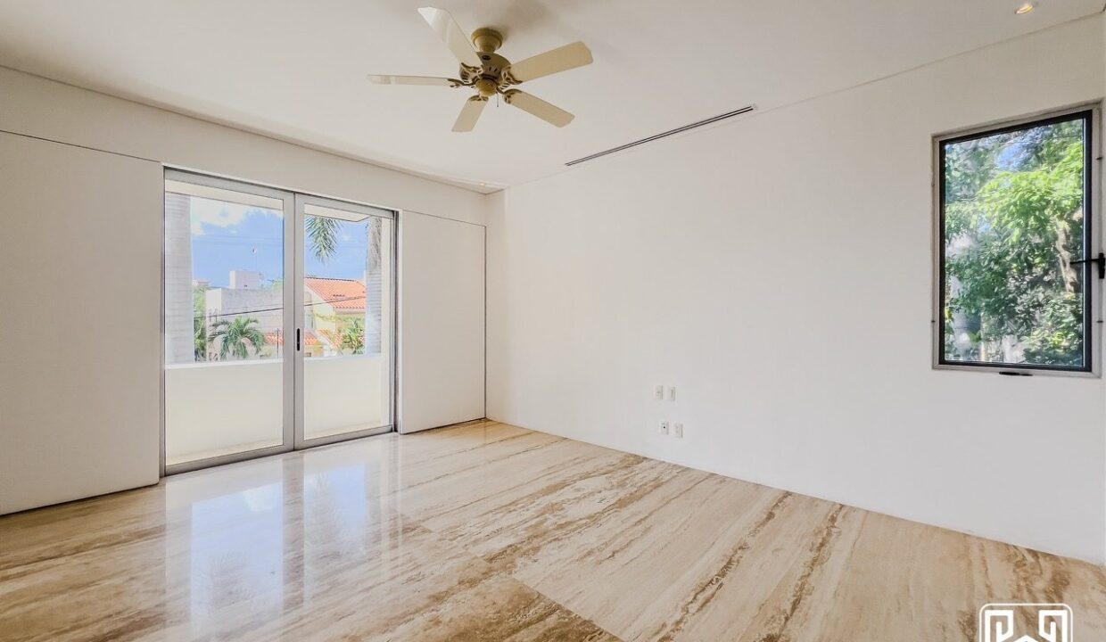 49CASA YALKU 4LOTS32