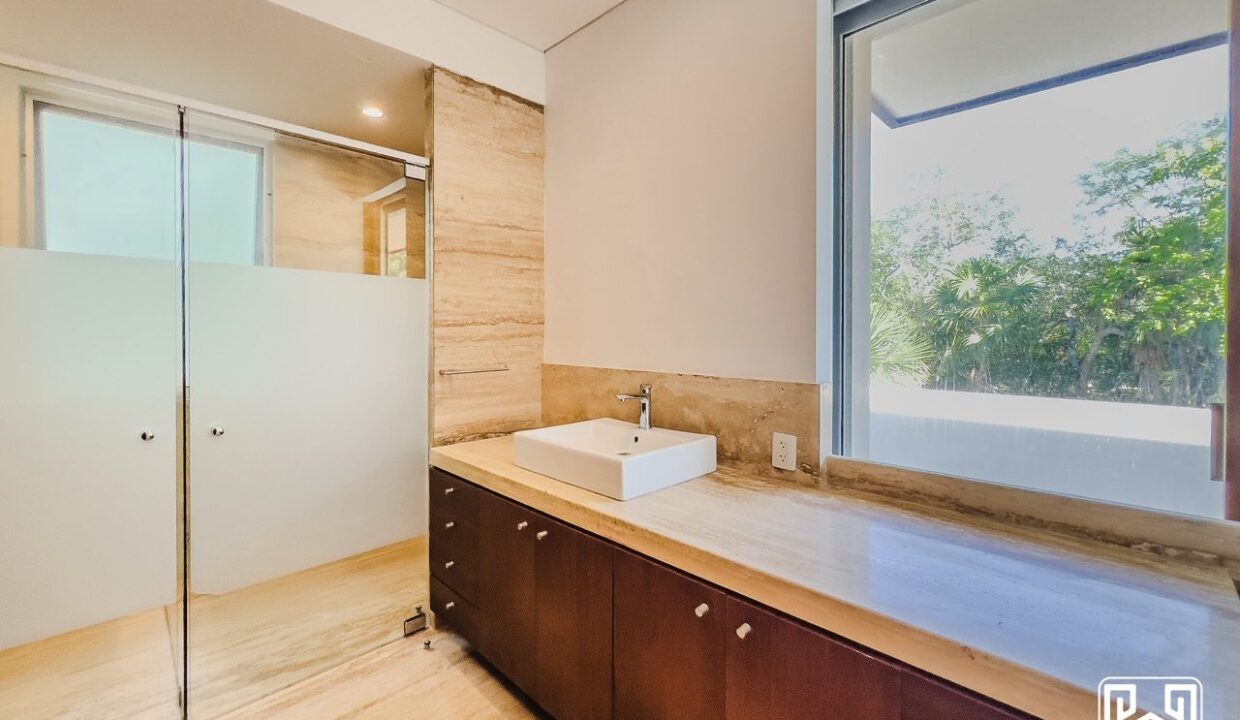57CASA YALKU 4LOTS44