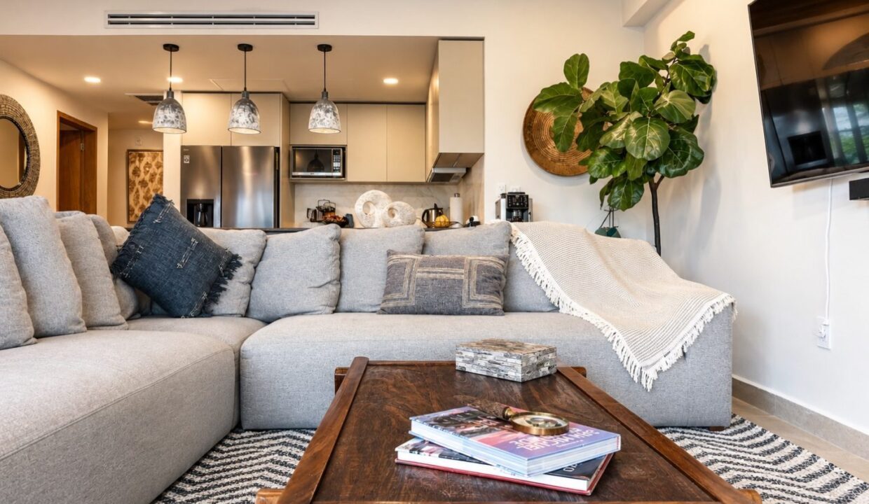 CONDO BLOOM A - PB17