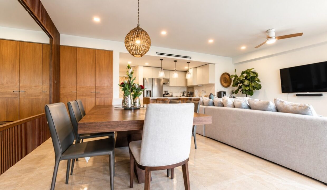 CONDO BLOOM A - PB18